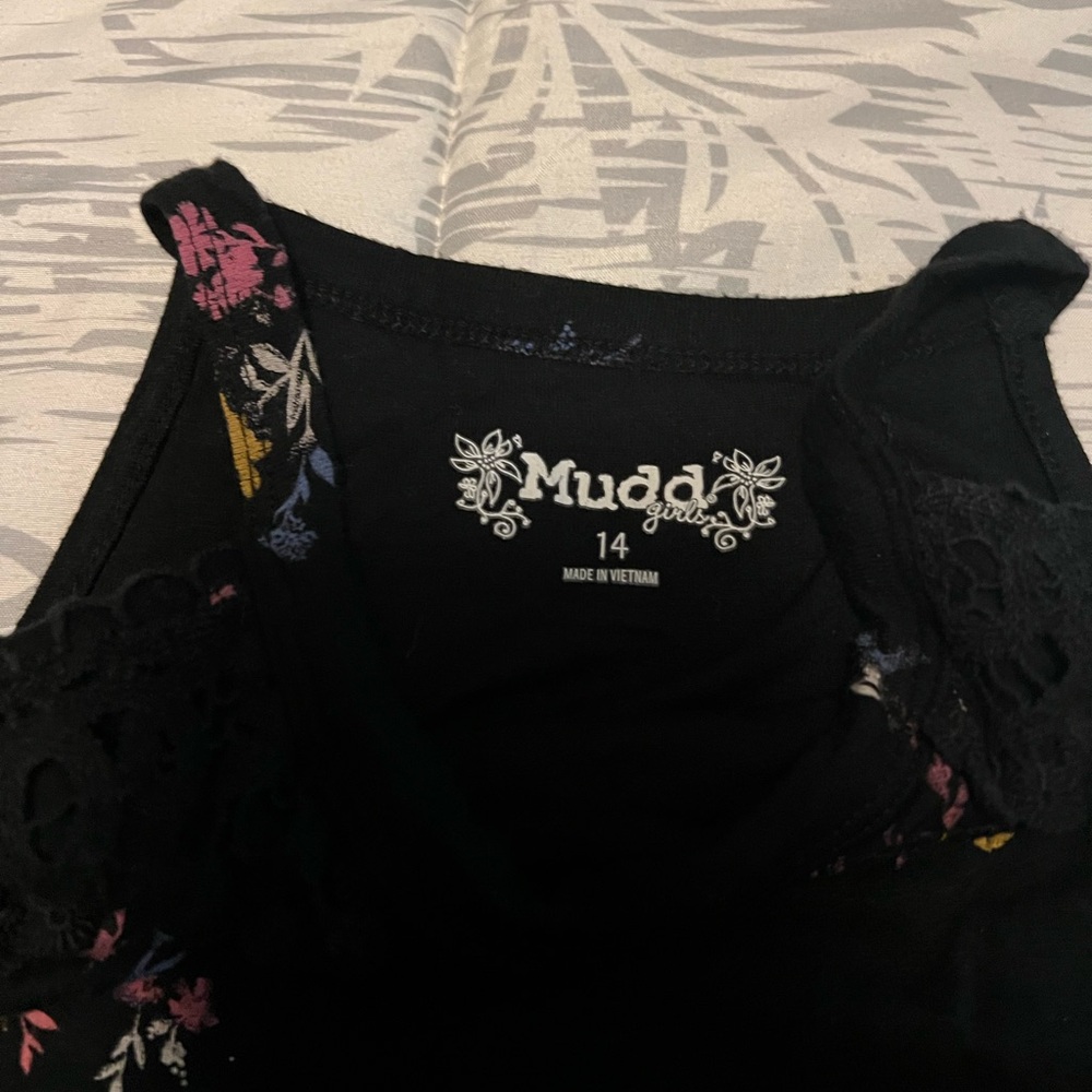 Mudd Girls Sleeveless top. SZ 14